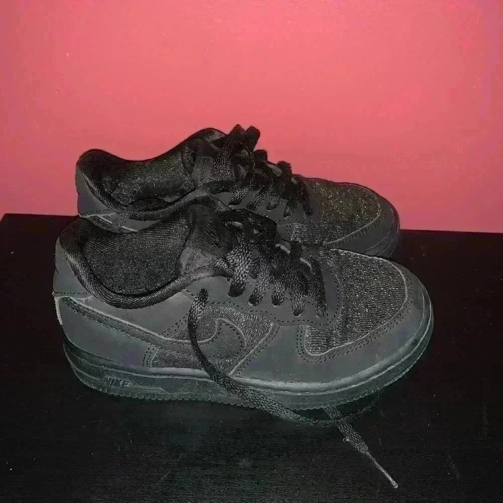 Nike kids black Shoes